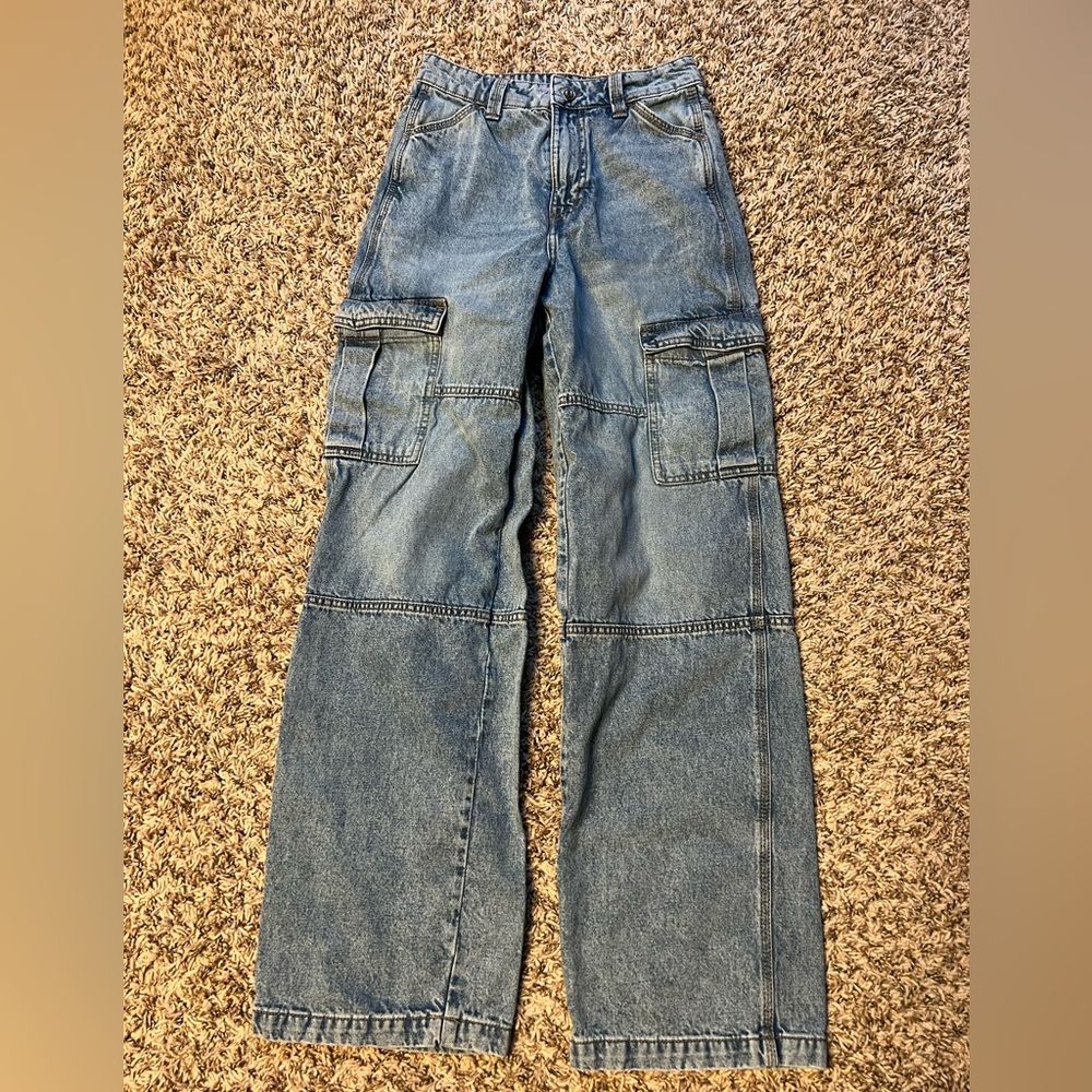 H&M Divided Cargo Jeans